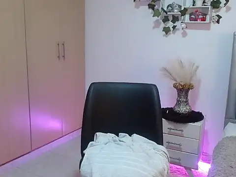 Онлайн чат XXX mia_star_2