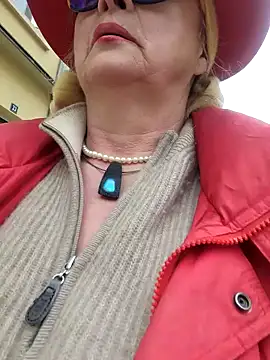 Hot-Muci 网络视讯表演