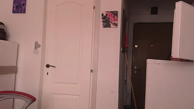 simyhvnのライブXXXチャット