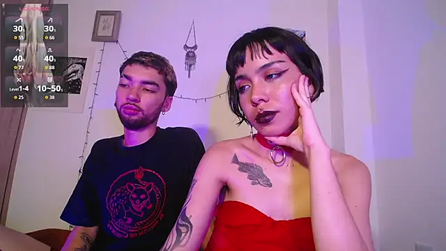 dark__nymph Adlı Modelin Canlı XXX Sohbeti