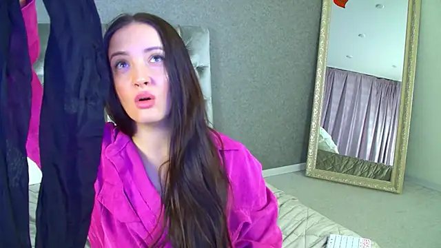 Chatroom XXX en direct de ElinaBellucci