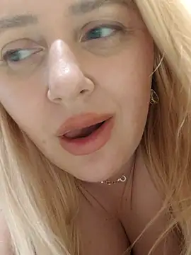 LadyLolyPop_'s Webcam Show