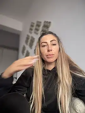 RaquelleDevonのライブXXXチャット