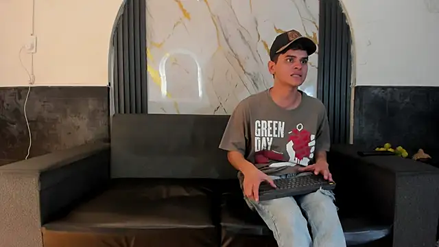 Angel_Villareal 现场XXX聊天