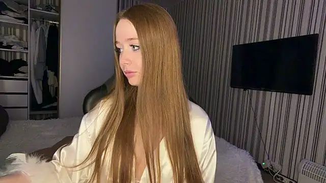 Chat +18 de Emily_Rass_ ao vivo