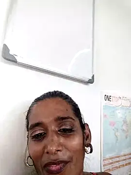 Baby_P Adlı Modelin Canlı XXX Sohbeti