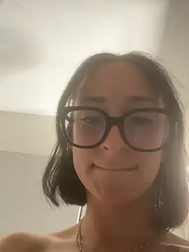 Lolasecret_ Chat XXX in diretta