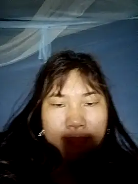 EnnSung: διαδικτυακό σόου στην κάμερα