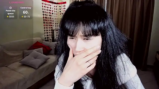 SheilaRare élő XXX-chatje