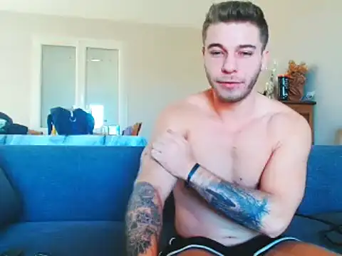 Elkafit28のウェブカメラショー