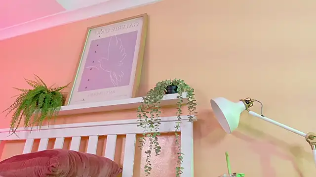 Chat +18 de KendalMilleer ao vivo