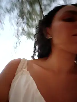 Izabella_Bellan Webbikameraesitys