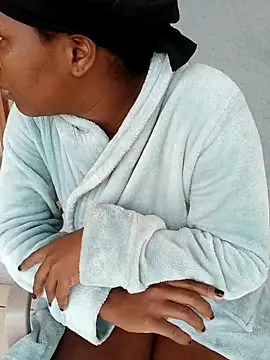 SweetHoney21_: онлайн-секс-чат