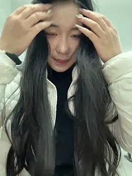 lucy2027 Live XXX-chat