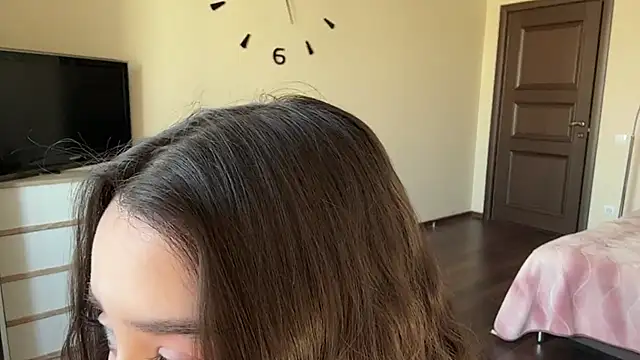 AdeleVelvet Adlı Modelin Web Kamerası Şovu