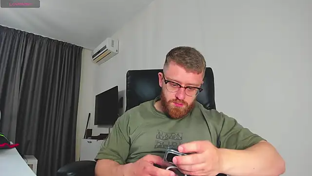 Онлайн чат XXX Findom_guy