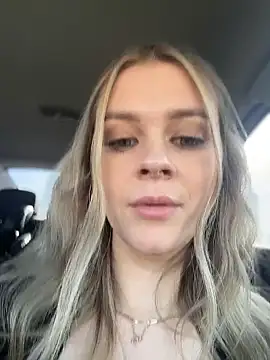 Love_Bri webcam show