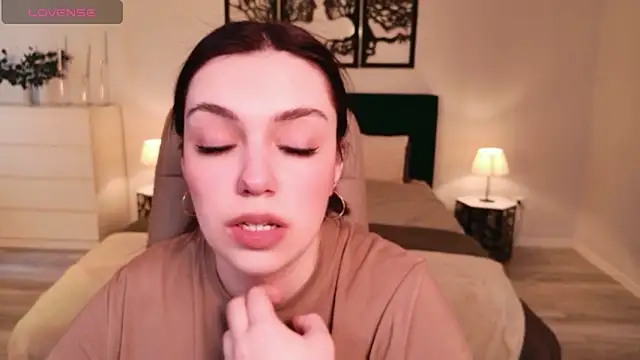 DaniellaLovelyのライブXXXチャット