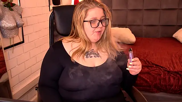 SladaDellのライブXXXチャット