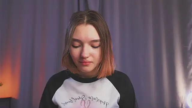 Онлайн чат XXX Leyla_crsh