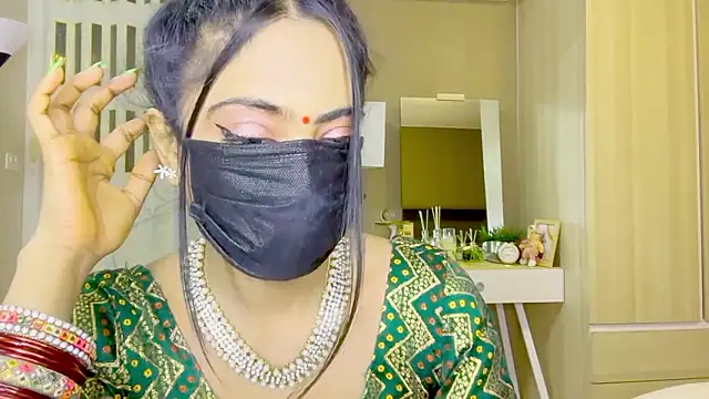 Monalisa_Don Adlı Modelin Canlı XXX Sohbeti