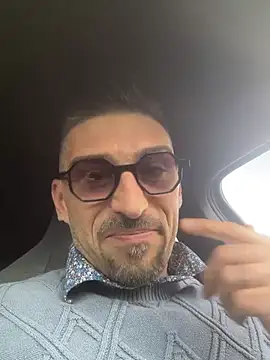 GmGit Adlı Modelin Canlı XXX Sohbeti