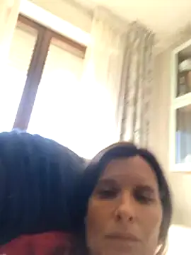 Piediniecollant: онлайн-секс-чат