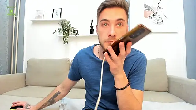 Онлайн чат XXX Harvey_Wiliams