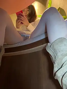 Онлайн чат XXX littleqiu