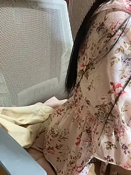 Živý XXX chat Mina048