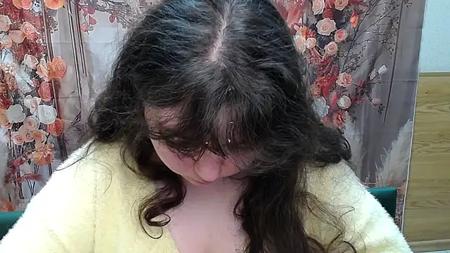 XXX chat uživo modela NeonilaLisova