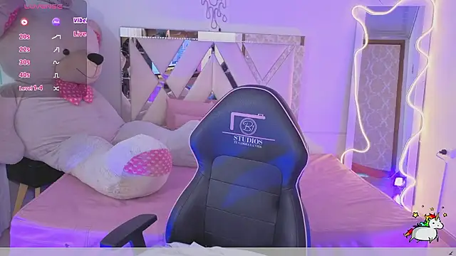 Онлайн чат XXX SABRIINA_TAY