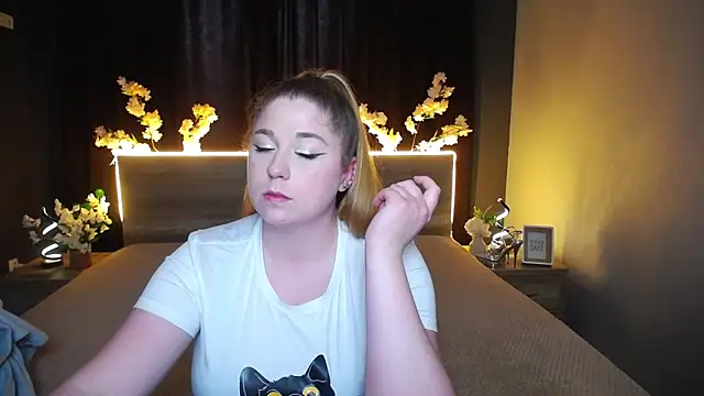 XXX chat uživo modela JessikaDaniel