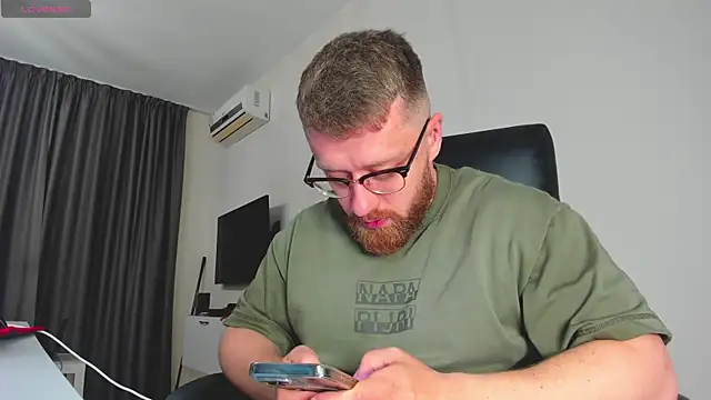 Онлайн чат XXX Findom_guy