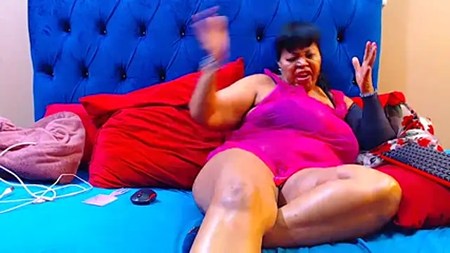 ebonycandy10 – Naživo XXX chat