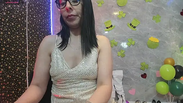 adellelennoxx's Live XXX Chat