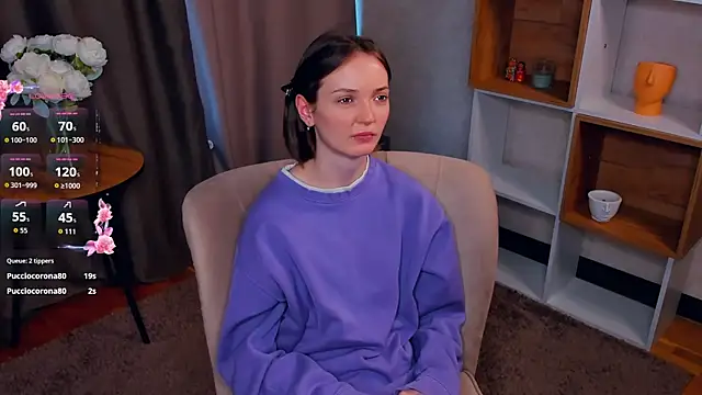 JulieChesnut's Live XXX Chat