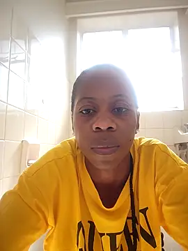 QUEENMANDYY 即時 XXX 聊天