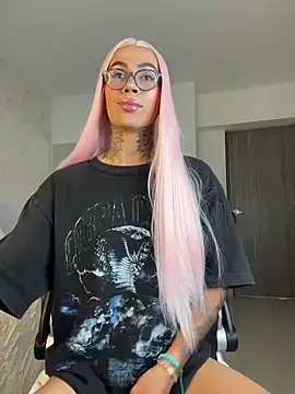 miss_tatiana_ Show in webcam