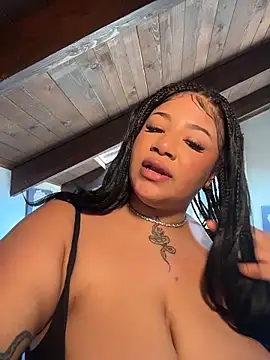 XXX chat uživo modela SashaLiciosa_