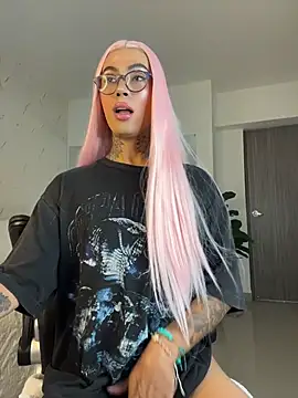 miss_tatiana_'s Live XXX Chat