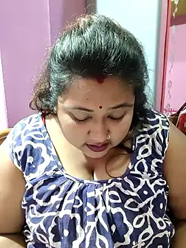 Pokazy przed kamerką – hotbhabhi011