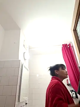 Ella_sweety00のウェブカメラショー