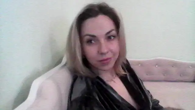 Chat XXX ao vivo de RossiaGloss