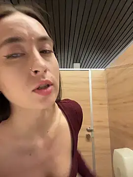 Holly_Play Live XXX-chat