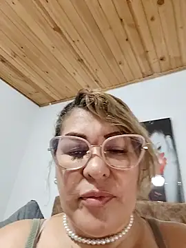 AlexxiaaMat live XXX chat