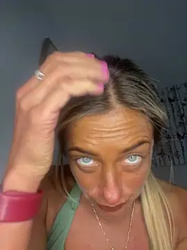 ScarlettGold_ live XXX chat