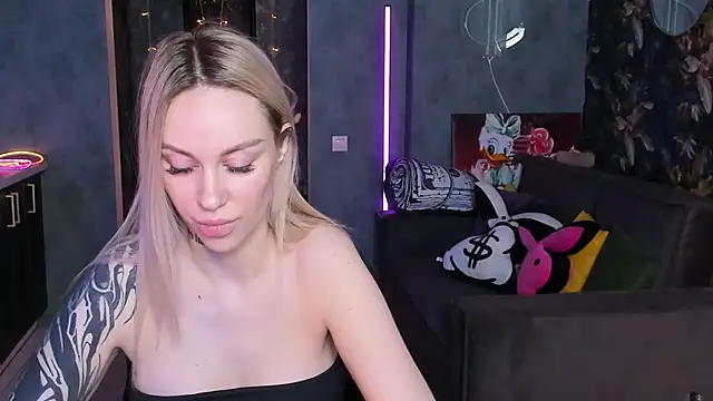 Chatroom XXX en direct de Blckmirrorr