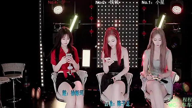 XXX chat uživo modela ZZ00033S