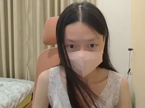 Онлайн чат XXX Lil-Cherries